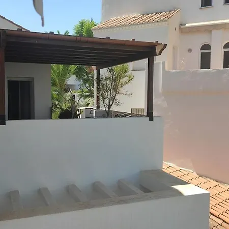 Villaluz *